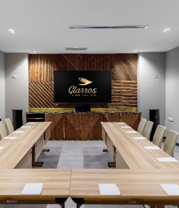 We are here to host your business meeting or conference at our Hotel's conference centre with food and other arrangements.